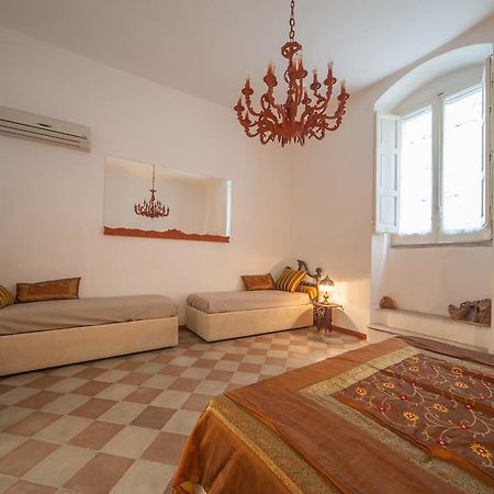 Suite San Giorgio Трани Экстерьер фото