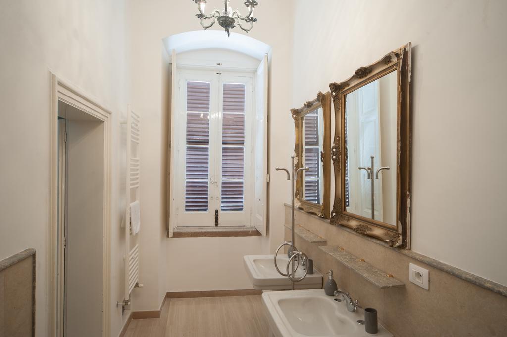 Suite San Giorgio Трани Экстерьер фото
