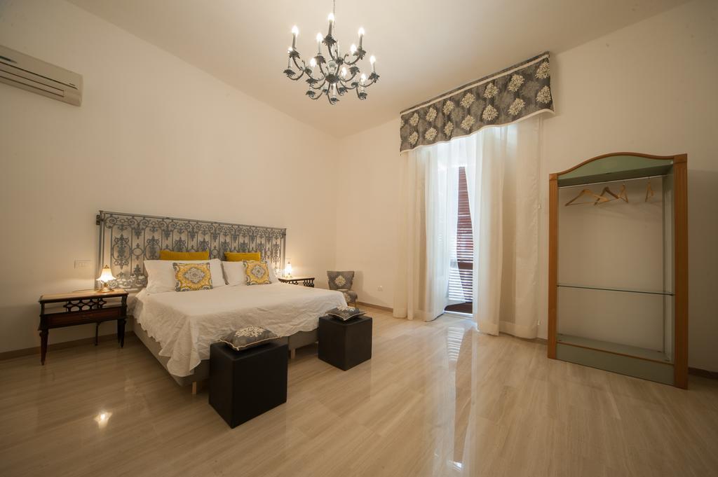 Suite San Giorgio Трани Экстерьер фото